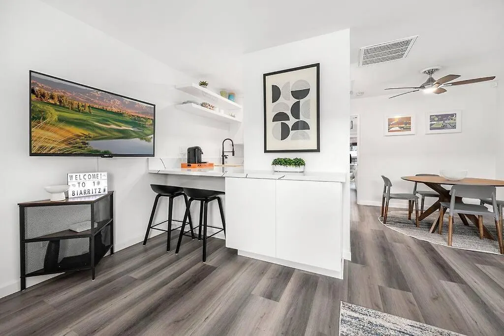 The 1 At Biarritz-Remodeled 1 Bedroom In Downtown Ps Palm Springs